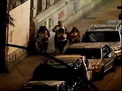 Gap between the cars is a perfect place to take a pee!